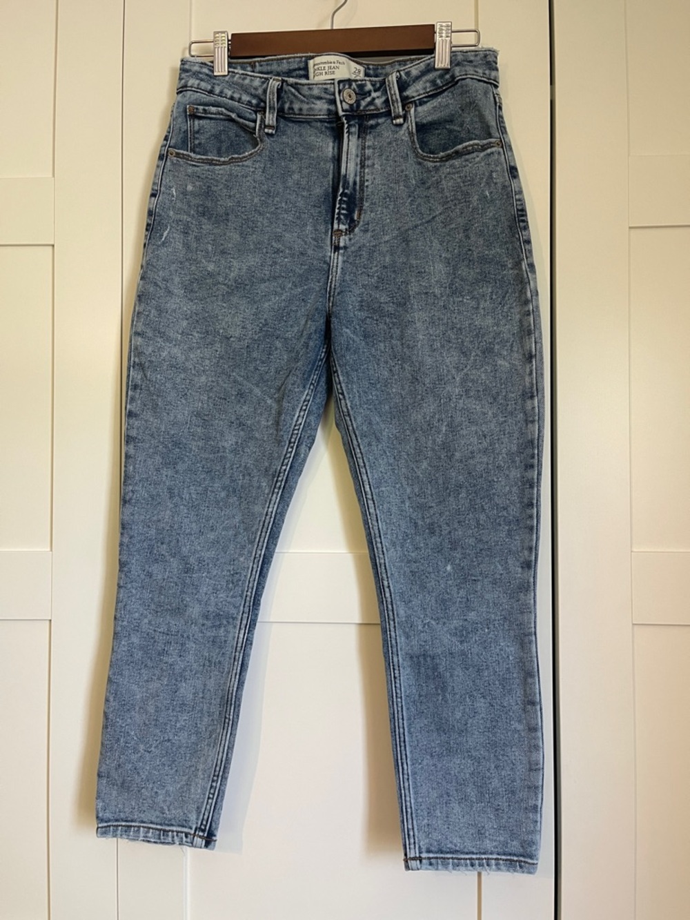 Abercrombie & Fitch Light Wash High-Rise Tapered Jeans